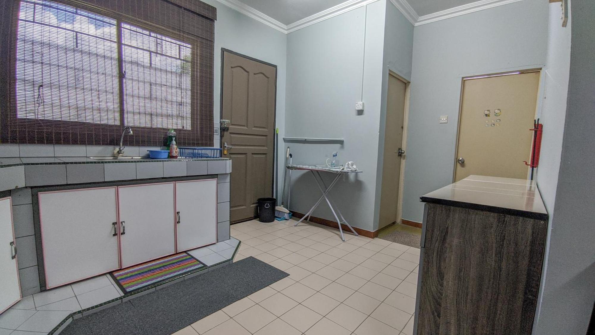 Bunut Centre Stay บันดาร์เสรีเบกาวัน ภายนอก รูปภาพ